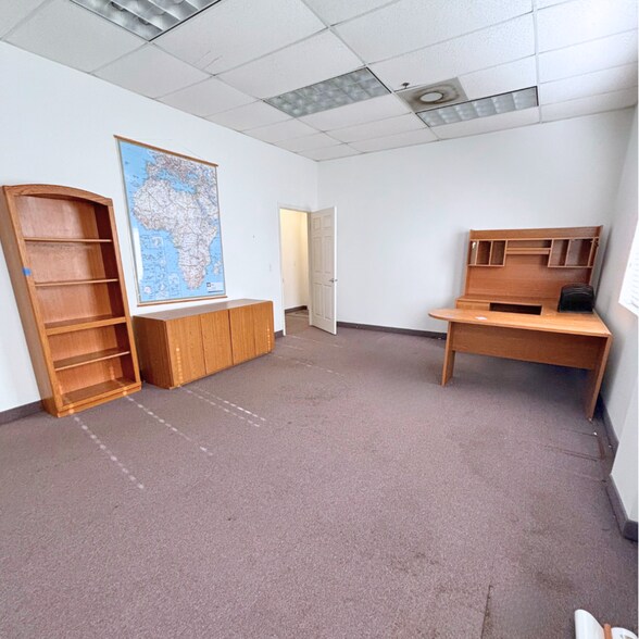 More Photos Of 1650 12th St E, Palmetto Manufacturing For Lease