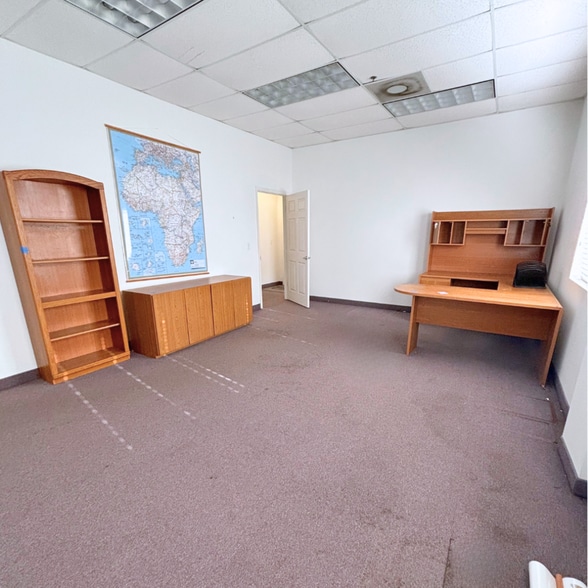 More Photos Of 1650 12th St E, Palmetto Manufacturing For Sale