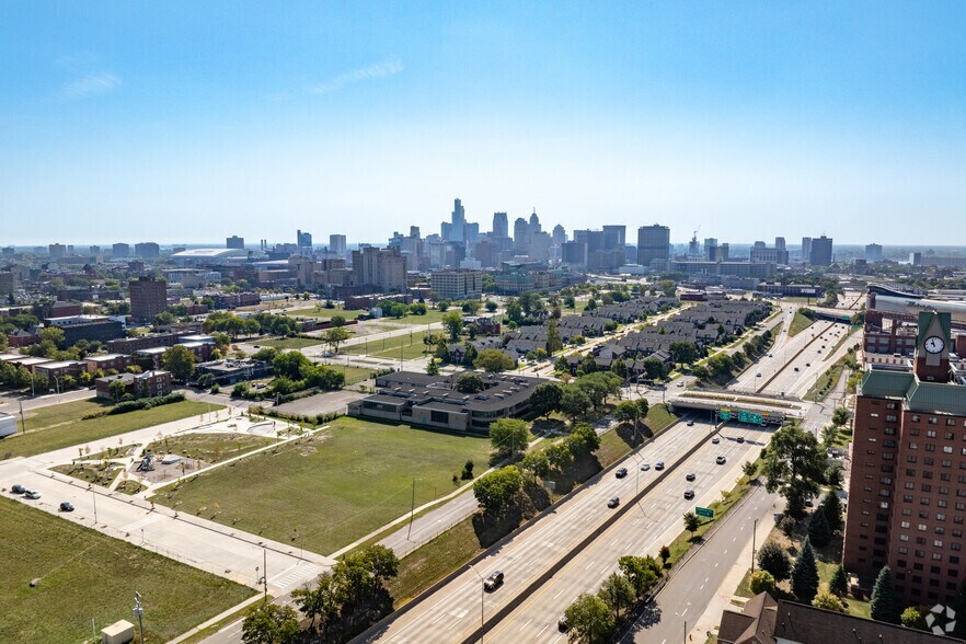 More Photos Of 3550 John C Lodge Fwy, Detroit Schools For Sale