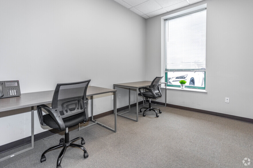 More Photos Of 125 Michael Dr, Syosset Coworking Space