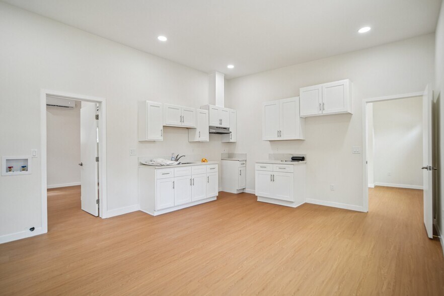 More Photos Of 1844-1848 Atlantic Ave, Long Beach Storefront Retail Residential For Sale