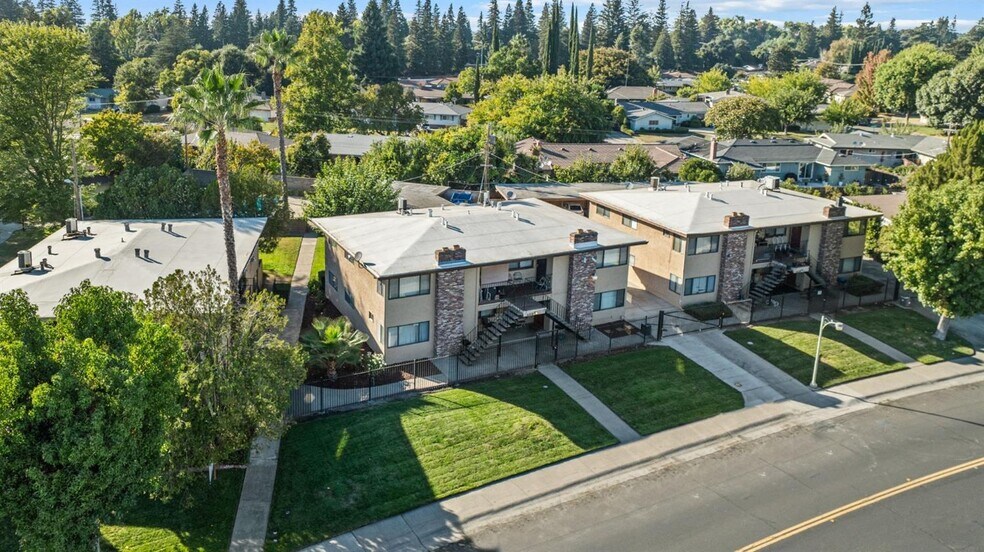 More Photos Of 6004-6012 Gloria Dr, Sacramento Apartments For Sale