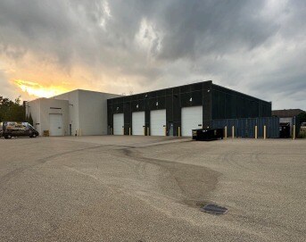 More Photos Of 9545 Penn Ave S, Bloomington Truck Terminal For Lease
