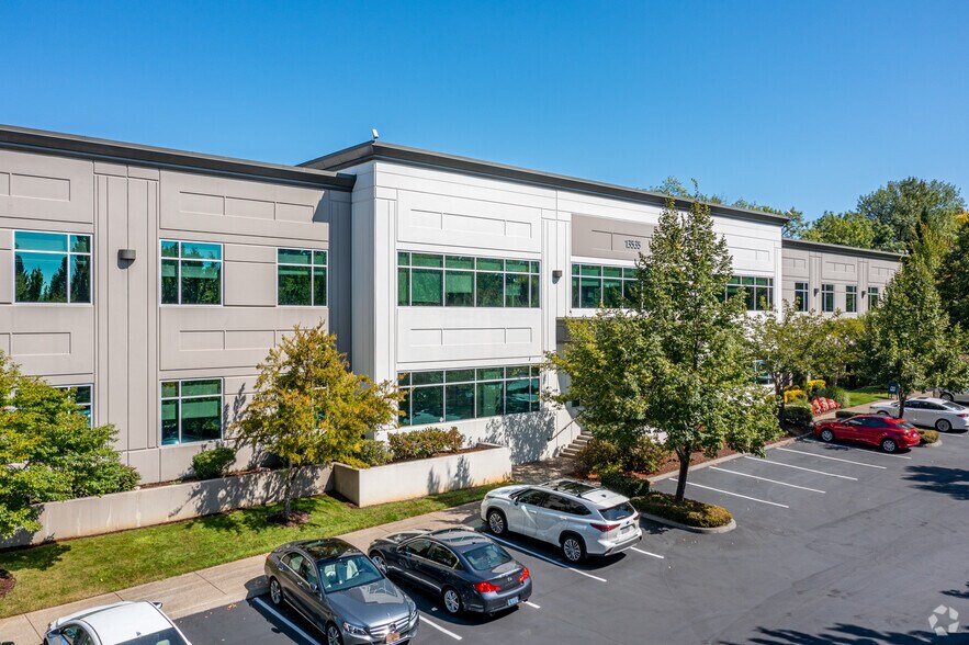 More Photos Of 13535 SW 72nd Ave, Portland Office For Lease