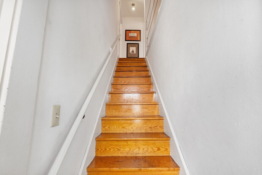 More Photos Of 1201 E Walnut St, Springfield Loft Creative Space For Sale