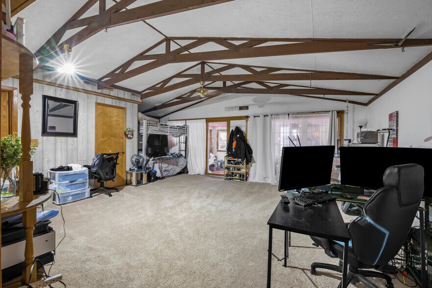 More Photos Of 104-112 Main St, Wanamingo General Retail For Sale