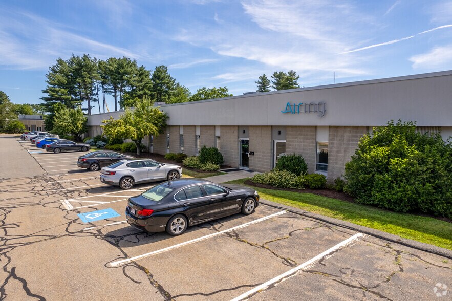 More Photos Of 164 Middlesex Tpke, Burlington Unknown For Lease