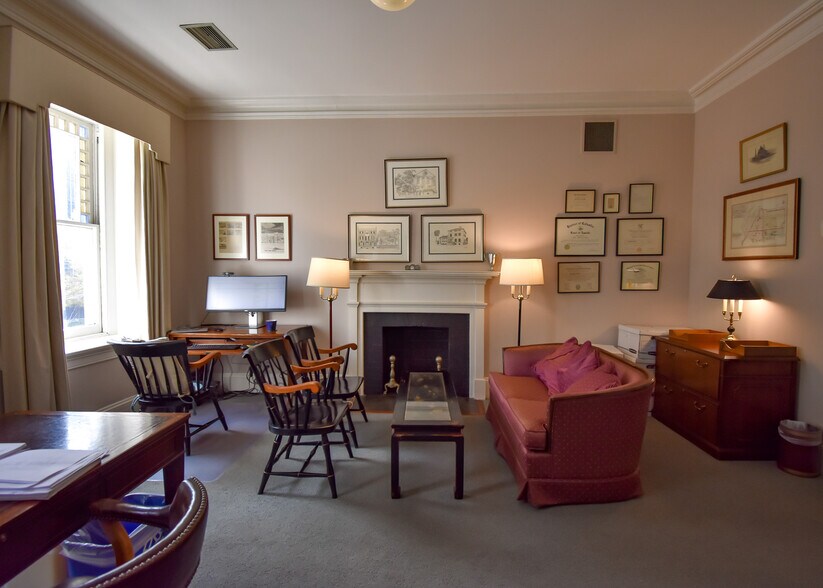 More Photos Of 1224-1226 17th St NW, Washington Loft Creative Space For Lease