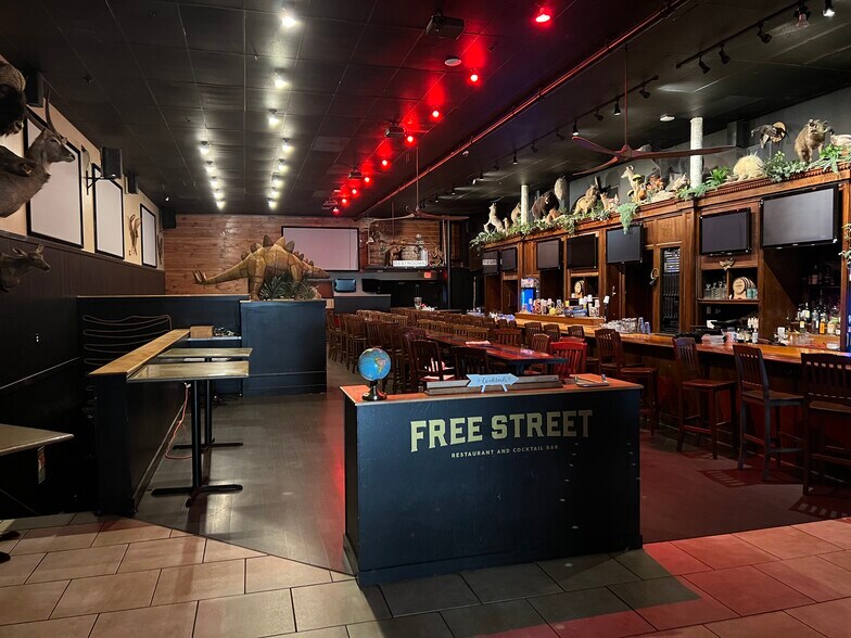 More Photos Of 77 Free St, Portland Restaurant For Lease