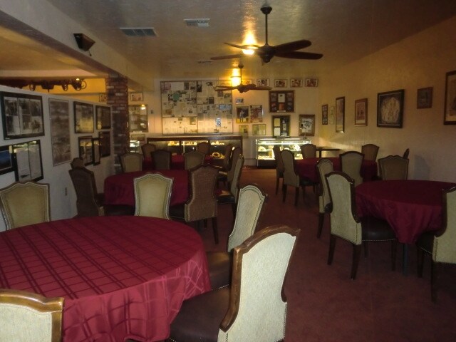 More Photos Of 305 E American Ave, Oracle Bar For Sale