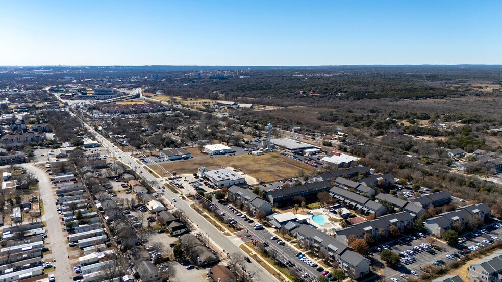 More Photos Of 641 Mill St, San Marcos Restaurant For Lease