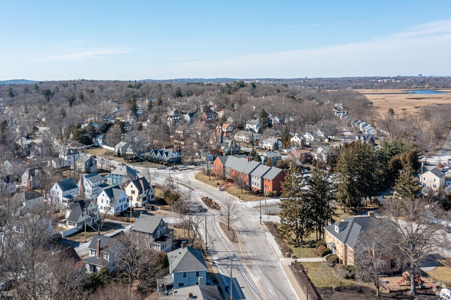 More Photos Of 424 Adams St, Milton Office For Lease