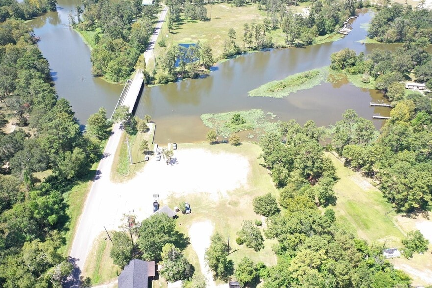 More Photos Of 27400 Pleasure Ln, Huffman Marina For Sale