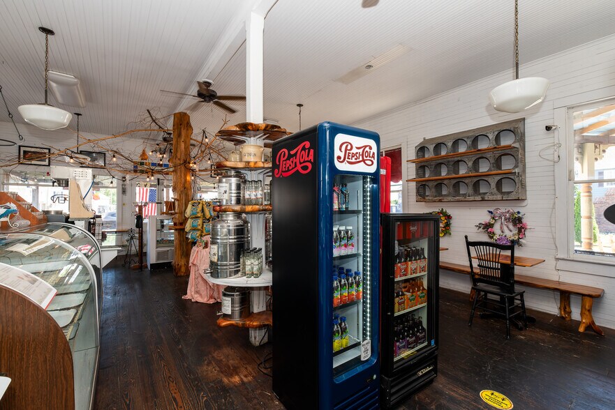 More Photos Of 55 Chestnut St, Elmer Convenience Store For Sale