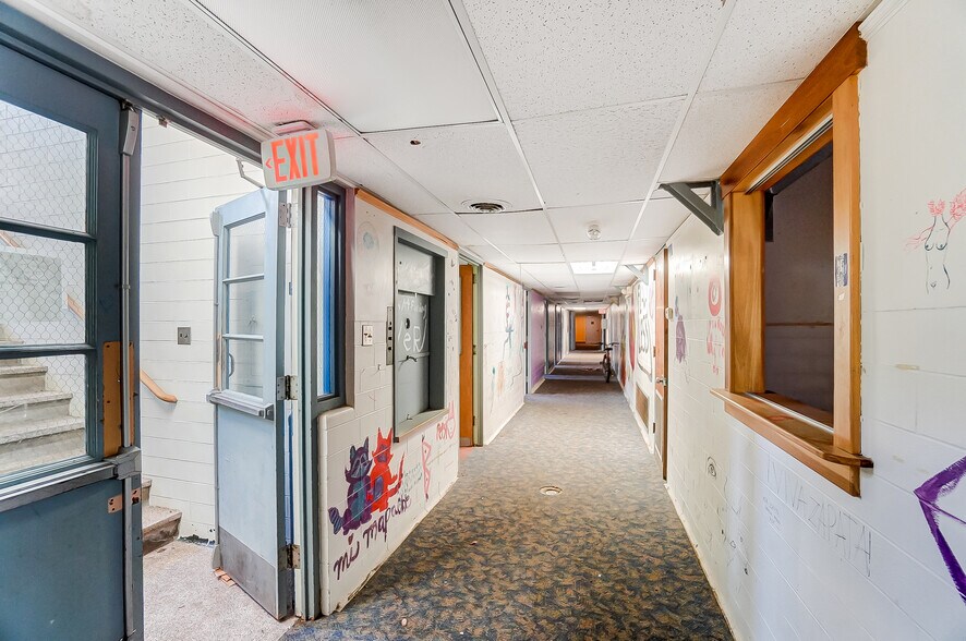 More Photos Of 800 Livermore St, Yellow Springs Research And Development For Sale