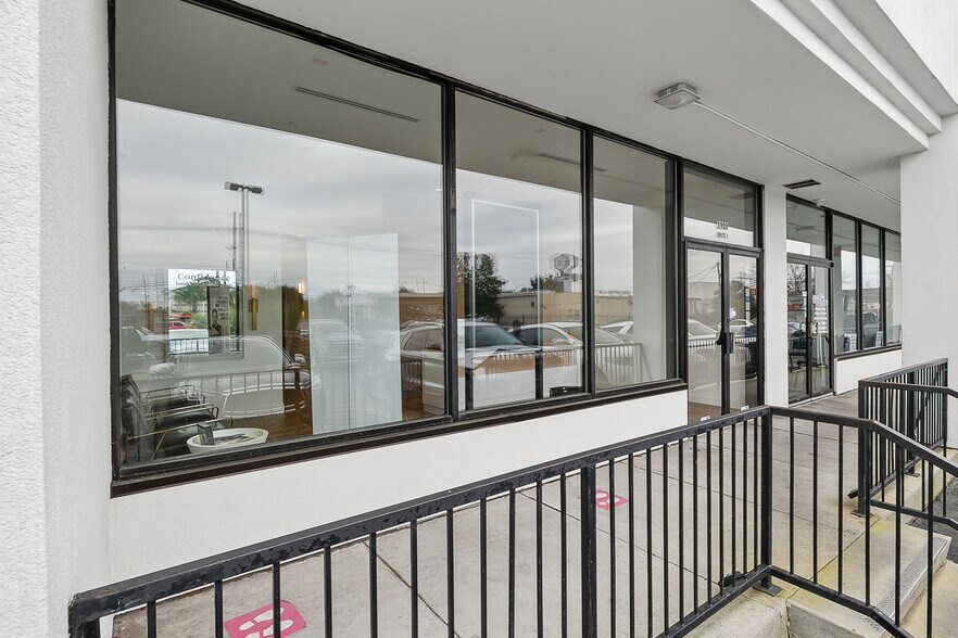More Photos Of 3908 Veterans Memorial Blvd, Metairie General Retail For Sale
