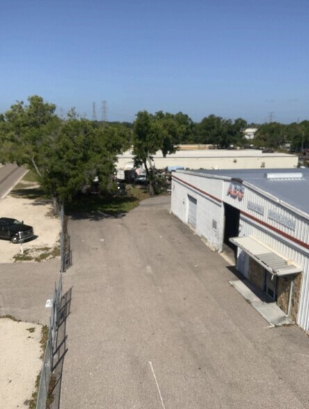 More Photos Of 4625 N 122nd Ave, Clearwater Warehouse For Lease