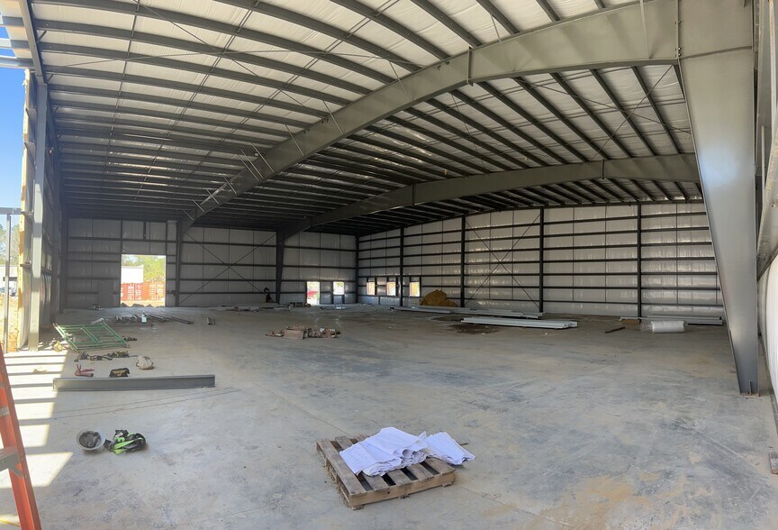 More Photos Of 7635 Southrail Road, North Charleston Industrial For Lease
