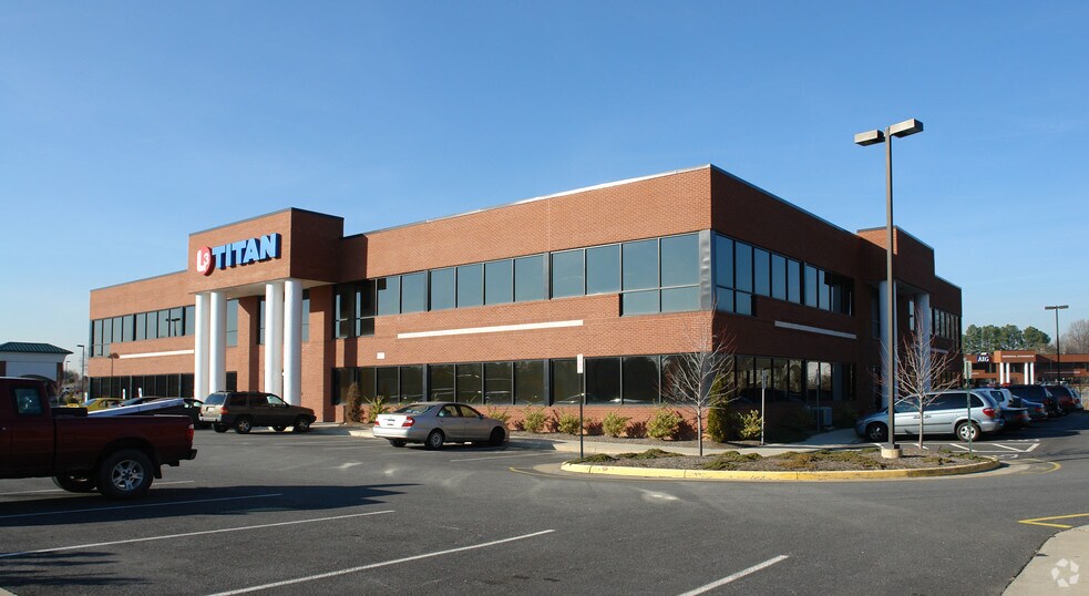More Photos Of 10 Center St, Stafford Office For Lease