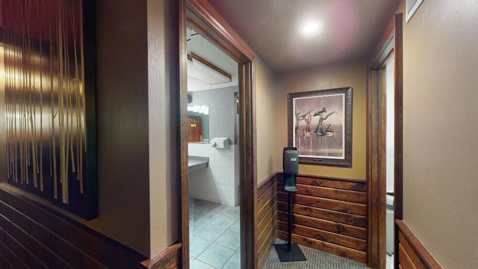 More Photos Of 147801 Half Moon Lake Dr, Mosinee General Retail For Sale