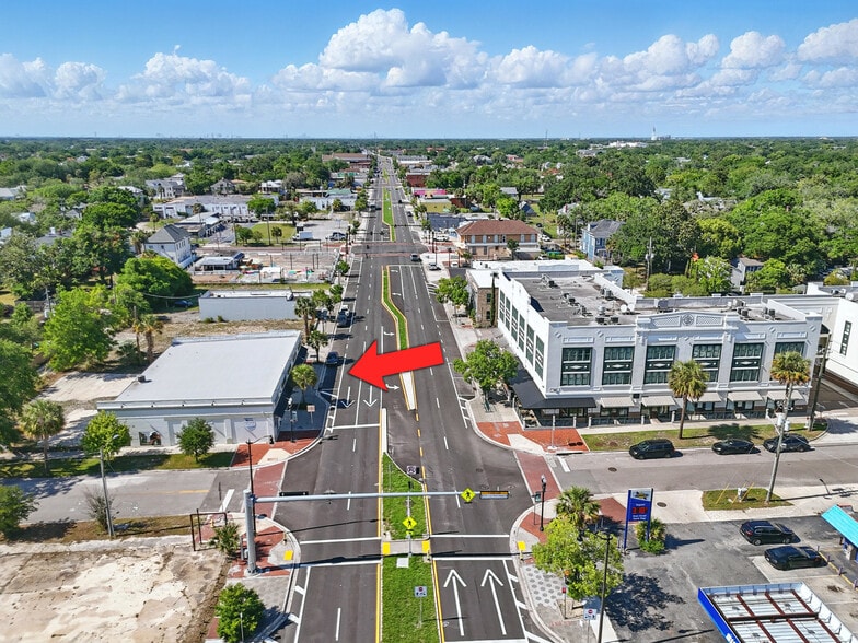 More Photos Of 1300-1310 N Main St, Jacksonville Storefront For Lease
