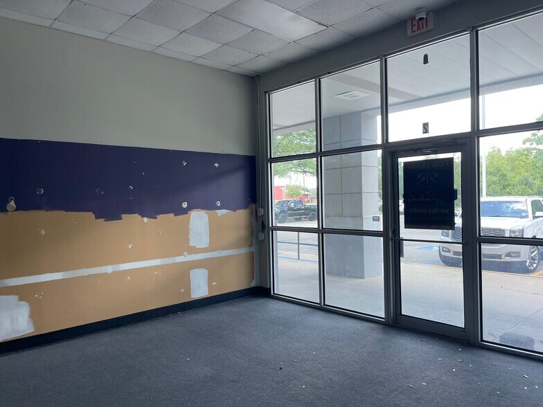 More Photos Of 5810 Main St, Zachary Unknown For Lease