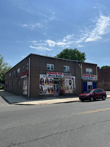 More Photos Of 300-302 Macdade Blvd, Darby Storefront For Sale