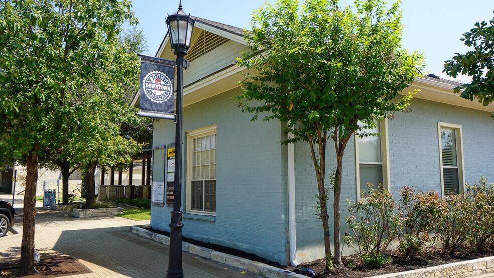 More Photos Of 309 W Main St, Round Rock Office For Lease