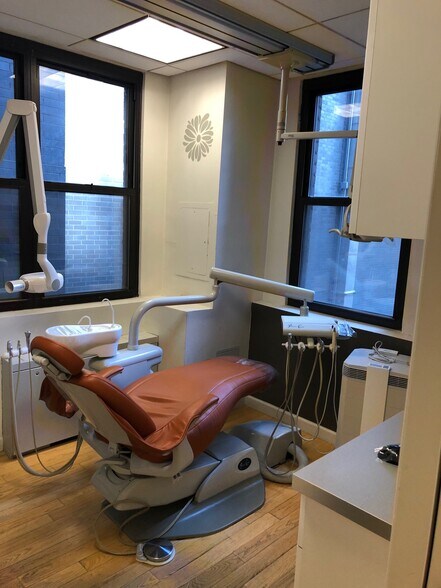 More Photos Of 20 E 46th St, New York Office For Lease