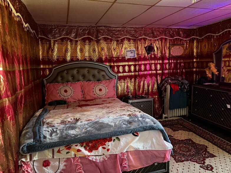 More Photos Of 607 Blandina St, Utica Apartments For Sale