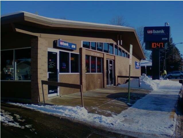 Primary Photo Of 1 NW 5th St, Grand Rapids Bank For Lease