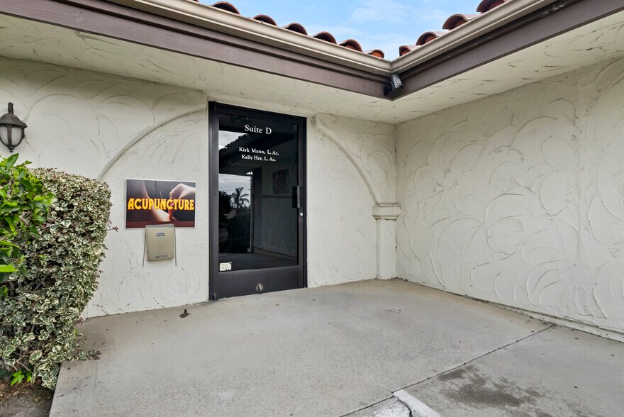 More Photos Of 970 Petit Ave, Ventura Medical For Sale