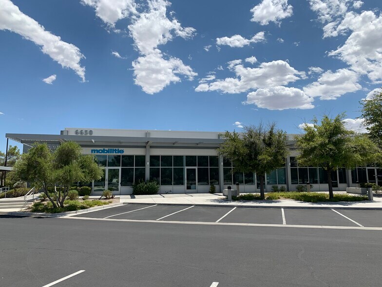 More Photos Of 6650 Via Austi Pky, Las Vegas Office For Lease