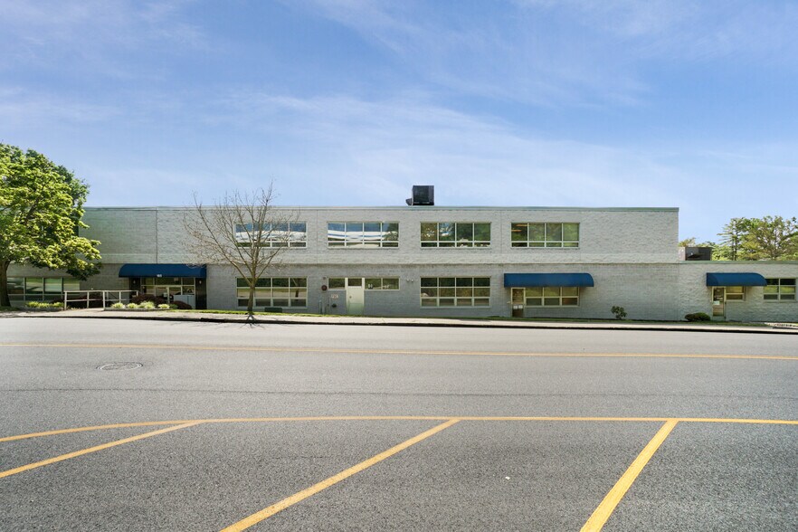 More Photos Of 185 Kisco Ave, Mount Kisco Light Manufacturing For Lease