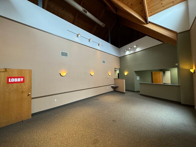 More Photos Of 2214 5th St, White Bear Lake Medical For Sale