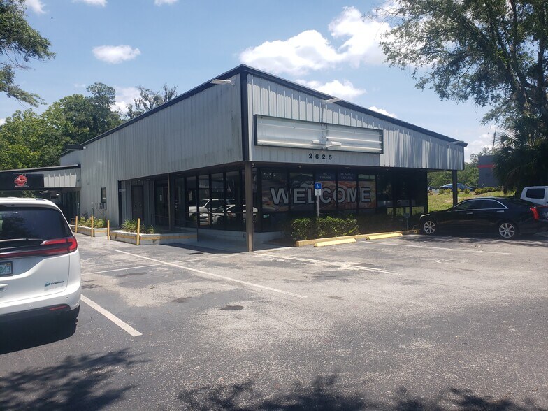 More Photos Of 2625 N Main St, Gainesville Auto Dealership For Lease