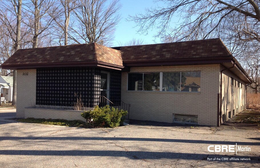 More Photos Of 2132 Cedar St, Holt Office For Sale