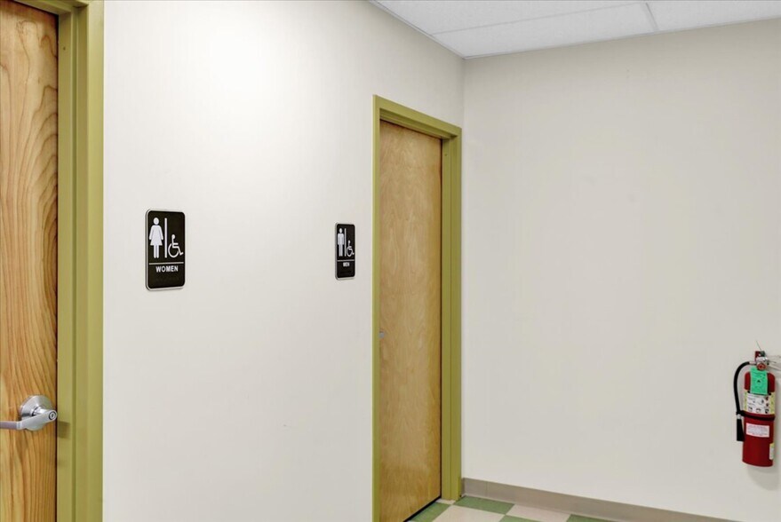 More Photos Of 213 N 5th St, Reading Office For Lease