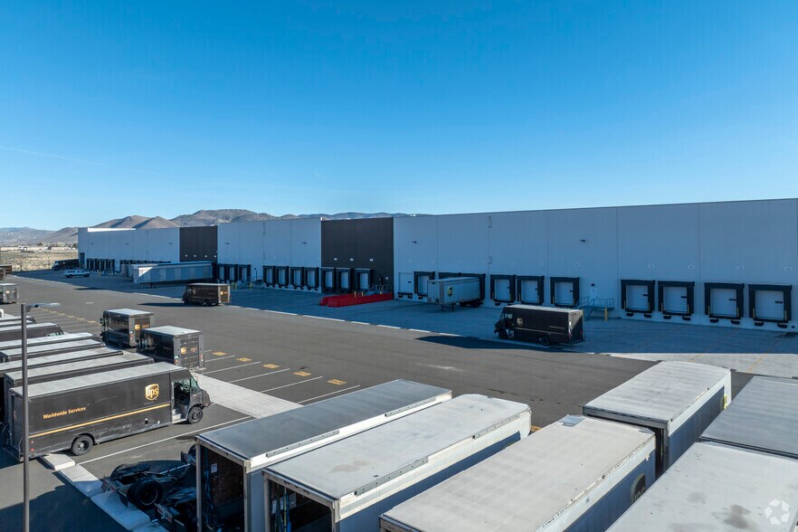 More Photos Of 2453 Heybourne Rd, Minden Distribution For Lease