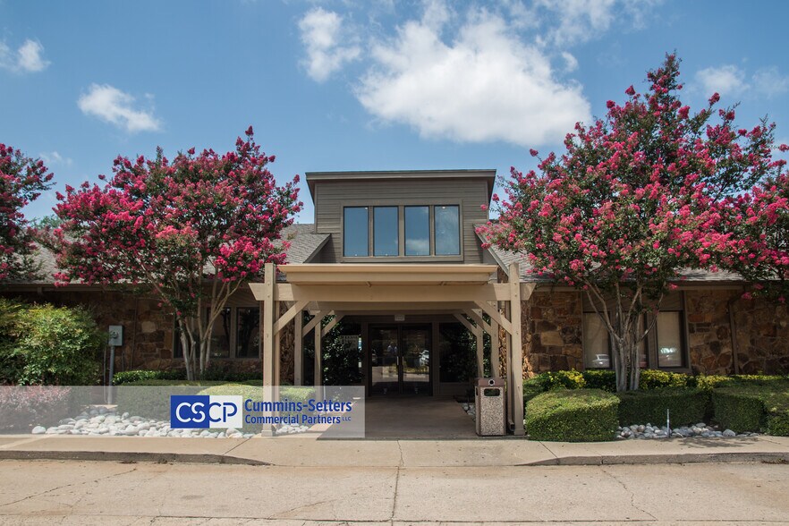 More Photos Of 4417 W Gore Blvd, Lawton Medical For Sale