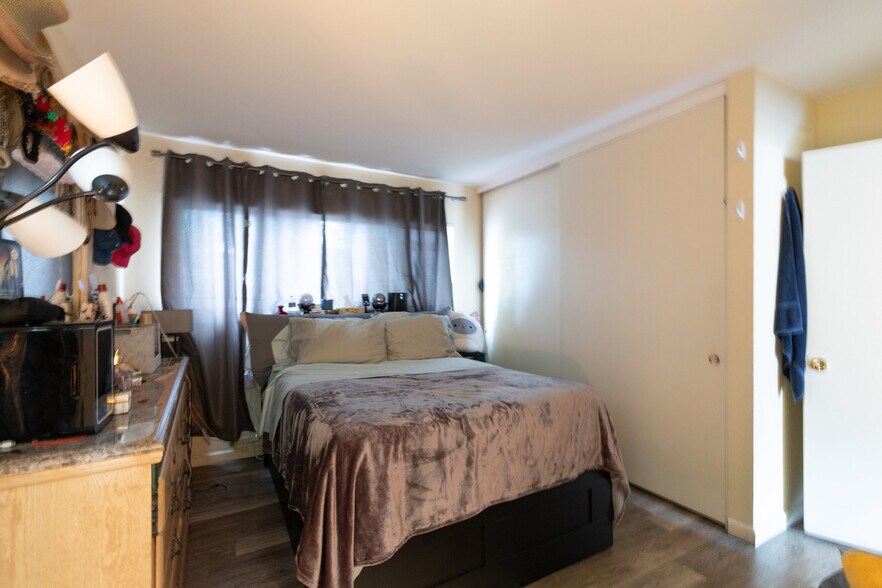 More Photos Of 739-747 Florida Street, Imperial Beach Apartments For Sale