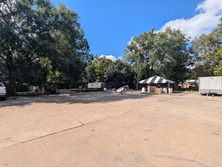 More Photos Of 5805 Old Dowlen Rd, Beaumont Warehouse For Lease