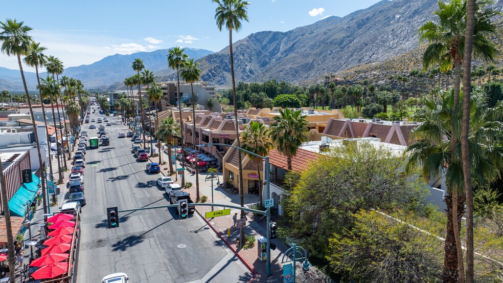 More Photos Of 369 N Palm Canyon Dr, Palm Springs Restaurant For Lease