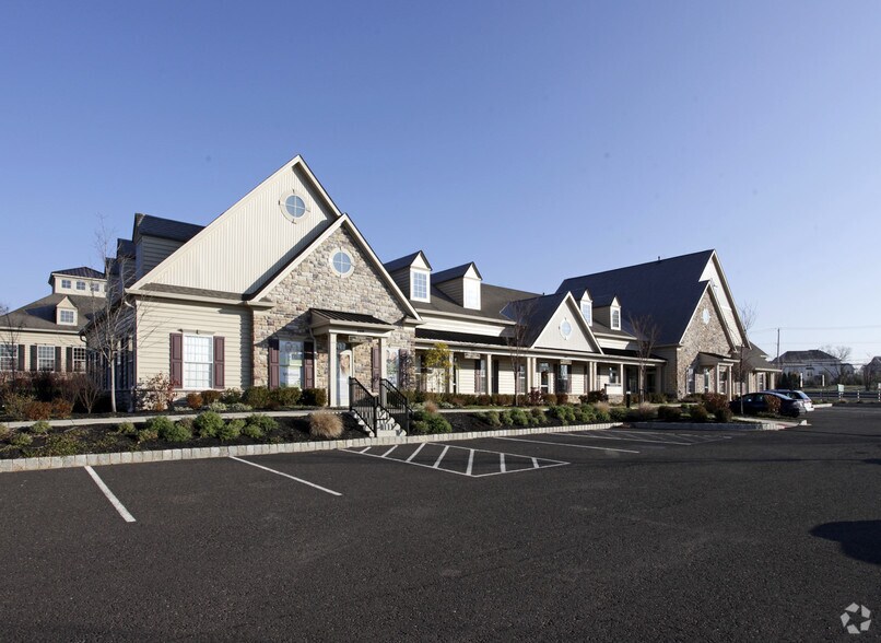 More Photos Of 2325 Heritage Center Dr, Furlong Unknown For Lease