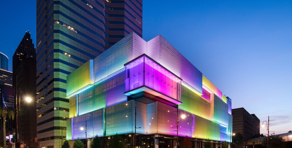 More Photos Of 440 Louisiana St, Houston Office For Lease