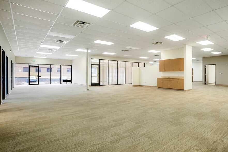 More Photos Of 6950 S Tucson Way, Centennial Light Manufacturing For Lease