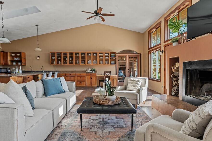 More Photos Of 4300 Young Creek Rd, Ukiah Specialty For Sale