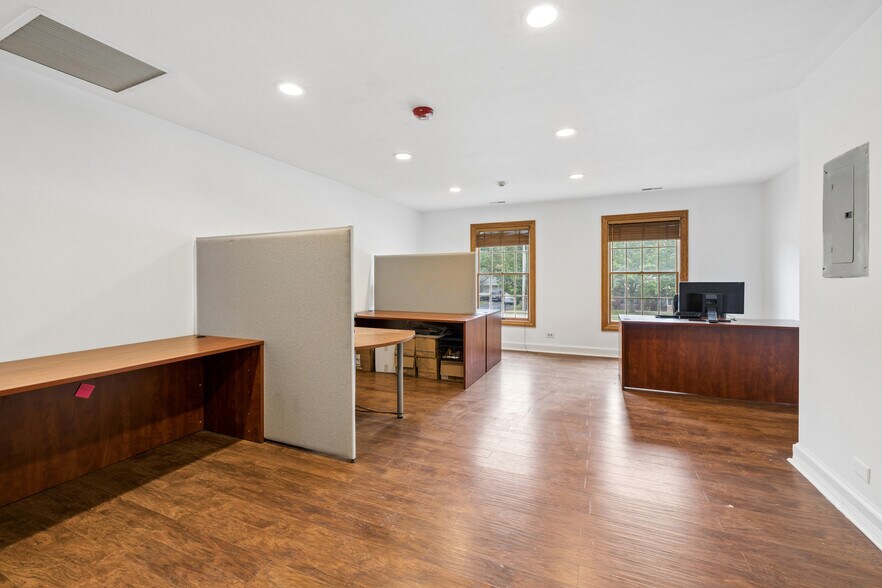 More Photos Of 4215 Kirchoff Rd, Rolling Meadows Office For Sale