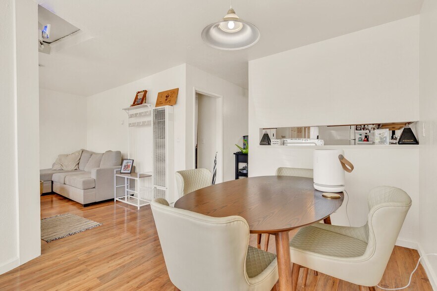 More Photos Of 524-528 1st St, Rodeo Apartments For Sale