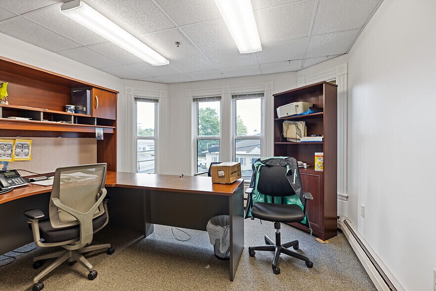 More Photos Of 323 State St, Augusta Office Residential For Sale